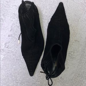 GUCCI black suede pointed toe pumps